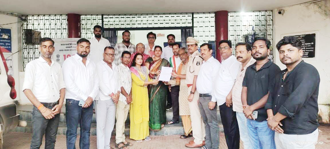 कांग्रेस ने भाजपा प्रवक्ता पर एफआईआर दर्ज करने ज्ञापन सौंपा