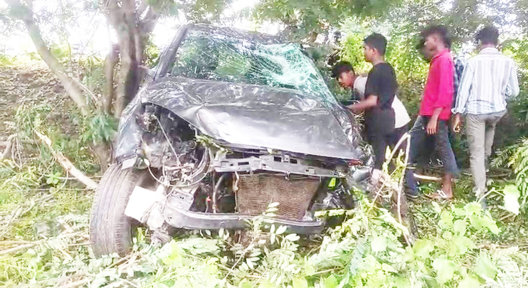 गरियाबंद जिले में तीन सडक़ हादसे, 2 की मौत, 2 घायल