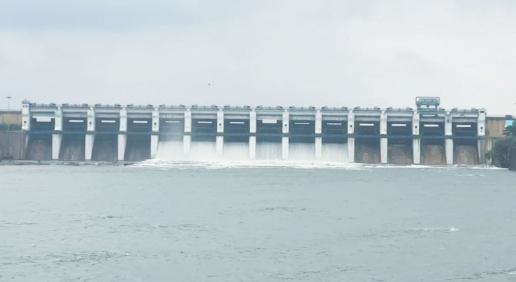 गंगरेल-सोंढूर बांध के 6 गेट खोले, नदी किनारे बसे लोगों को किया अलर्ट