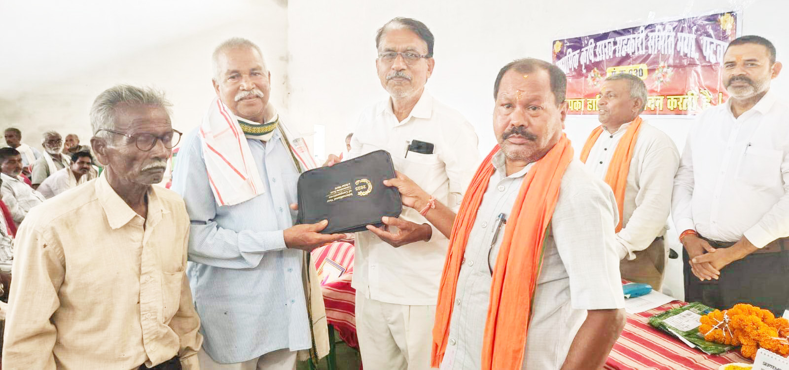 सहकारी समिति पटेवा में वार्षिक अधिवेशन-आमसभा