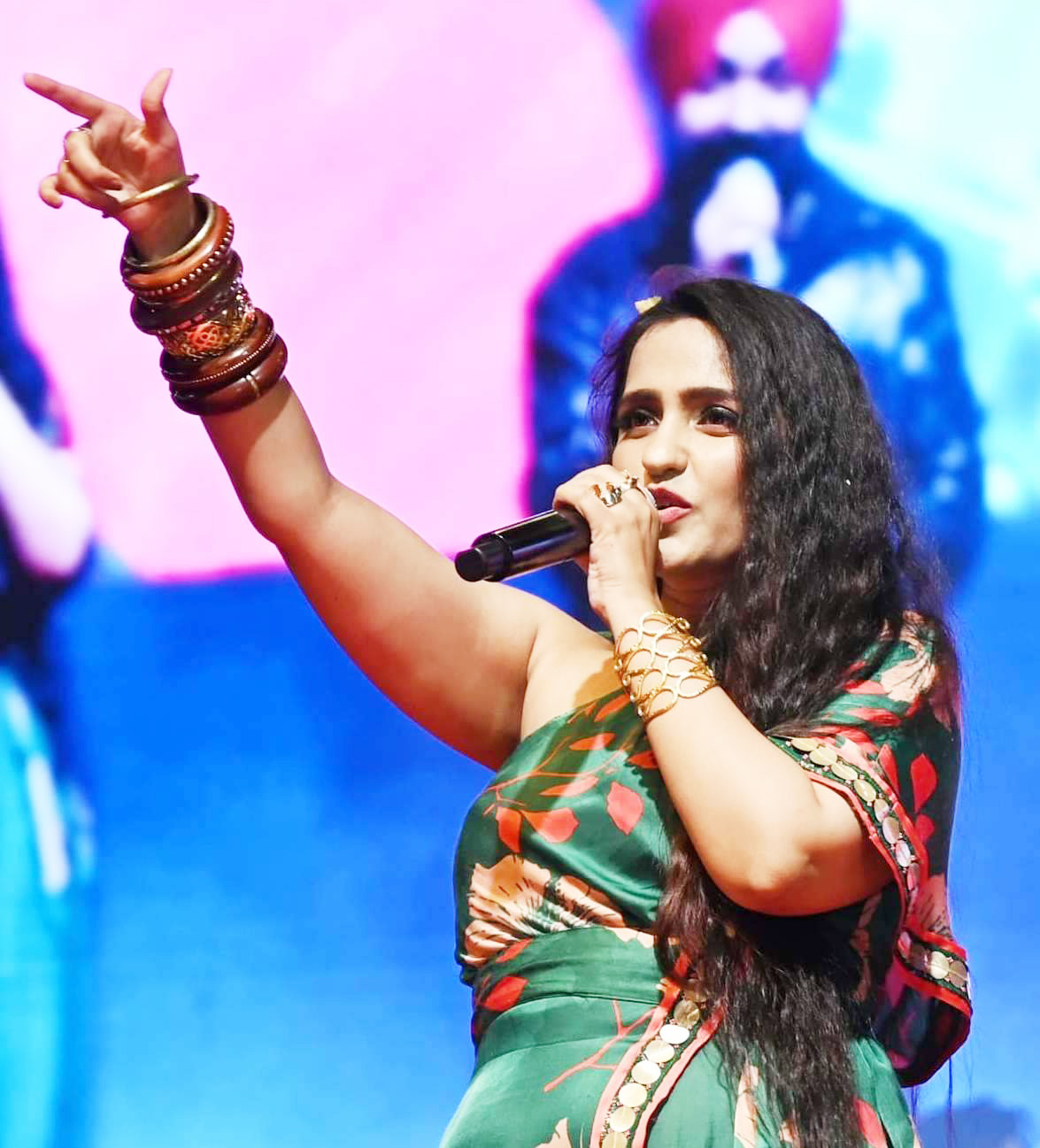 असीस के गीतों में झूमी संस्कारधानी