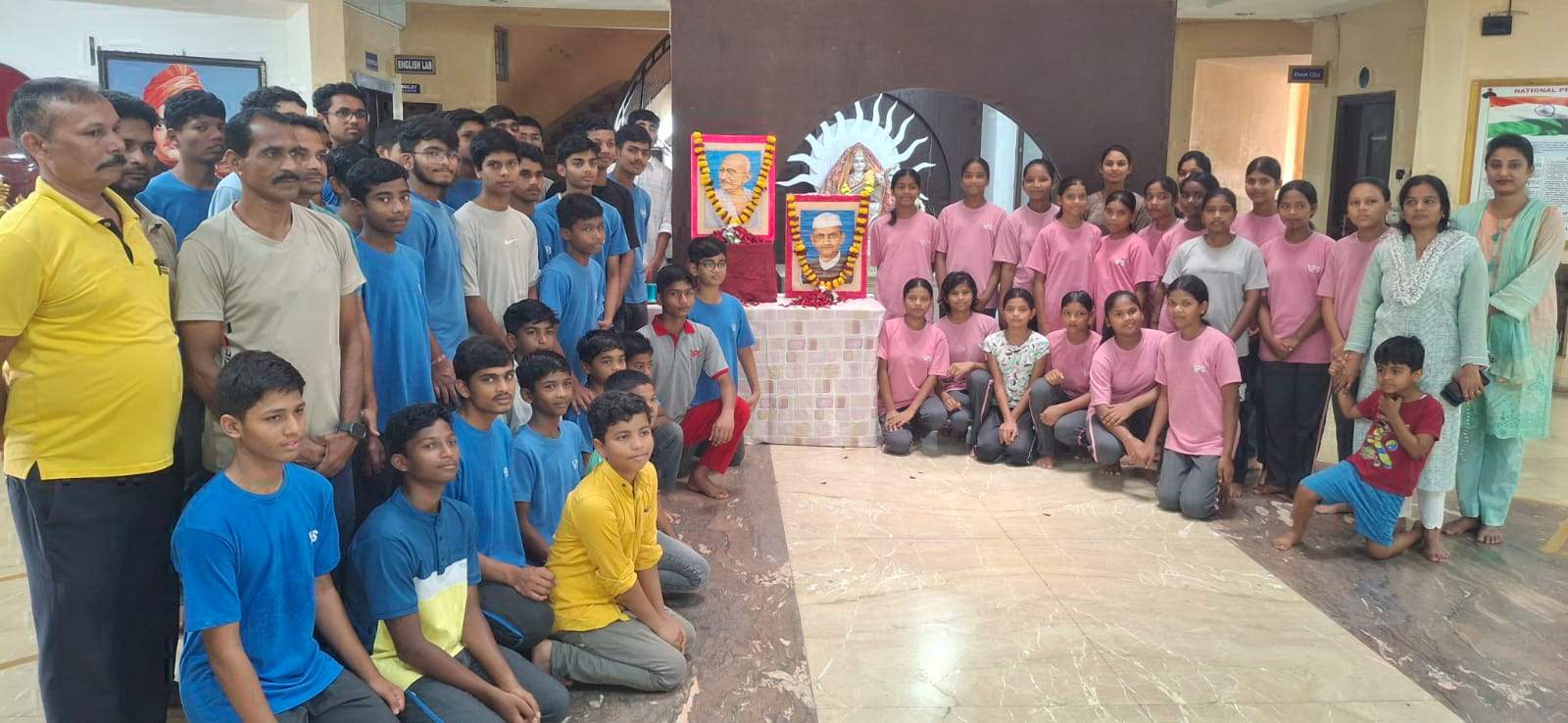 युगांतर में गांधी व शास्त्री की मनाई गई जयंती