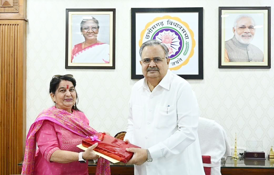  संगीत विवि को विश्व का श्रेष्ठ विवि बनाने की संकल्पना के साथ स्पीकर से मिली कुलपति