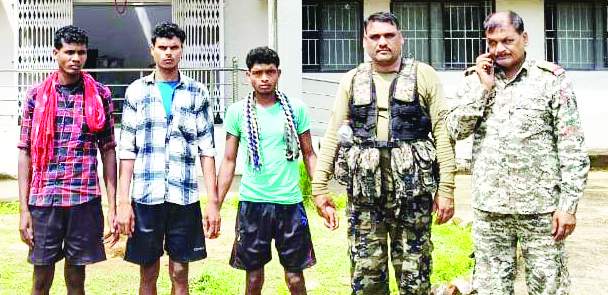 आईईडी विस्फोट में शामिल 3 नक्सली गिरफ्तार