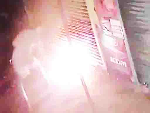 शराब के लिए पैसे नहीं दिये, सेलून में लगाई आग