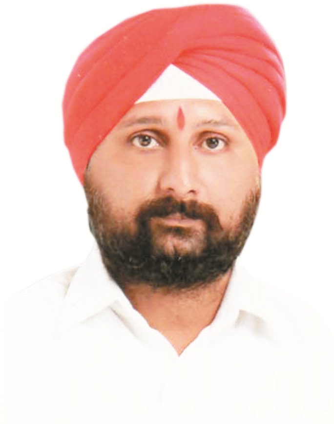 म्युनिस्पल स्कूल परिसर में बने अवैध दुकानों  की नीलामी तत्काल निरस्त करें : कुलबीर