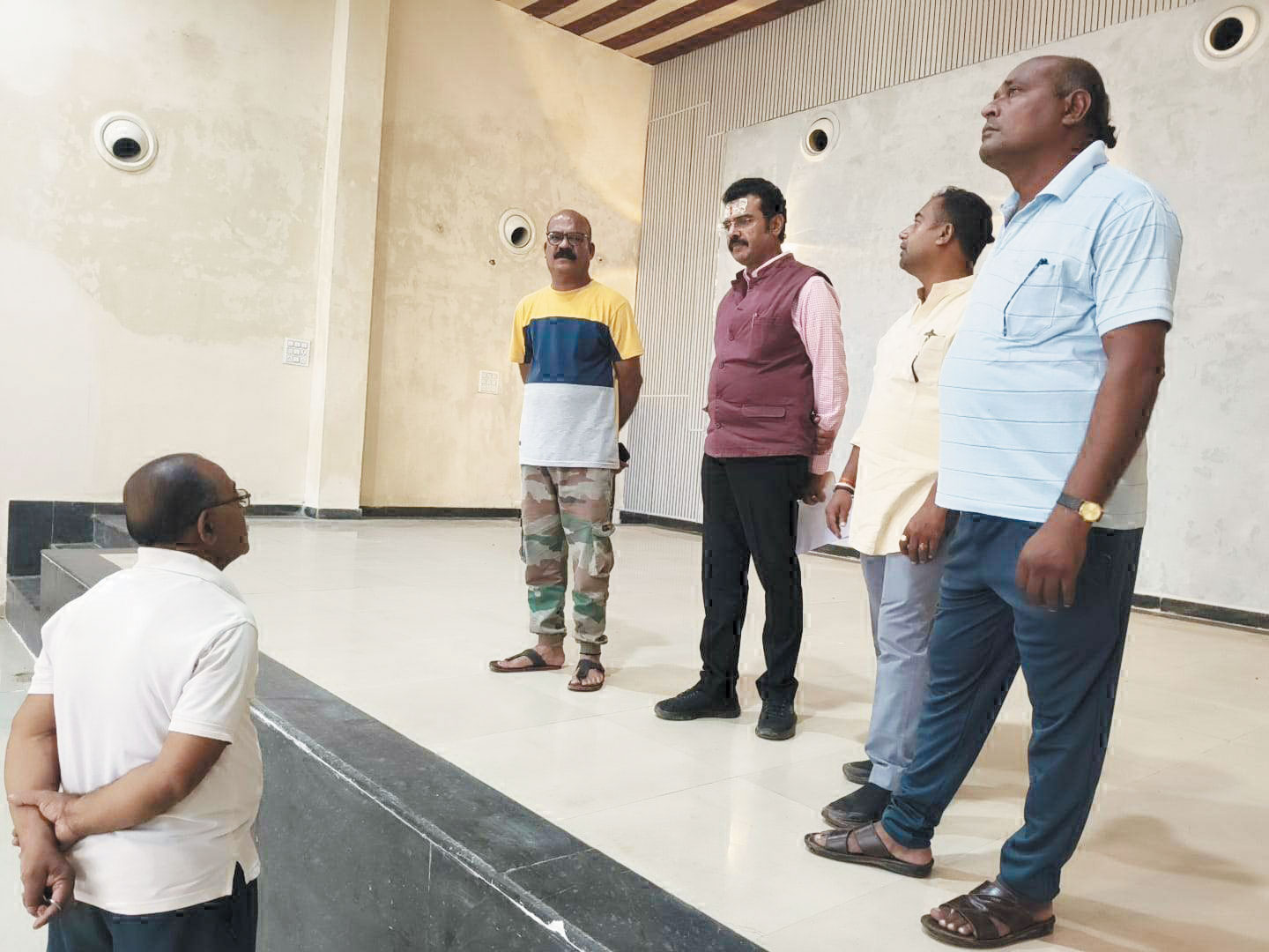 वीर सावरकर भवन का हो रहा कायाकल्प-महापौर