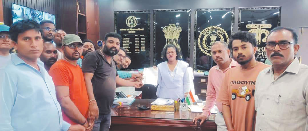 नाई समाज ने सौंपा ज्ञापन, समाज की गरिमा व रोजगार से जुड़ी समस्याओं पर जताई चिंता