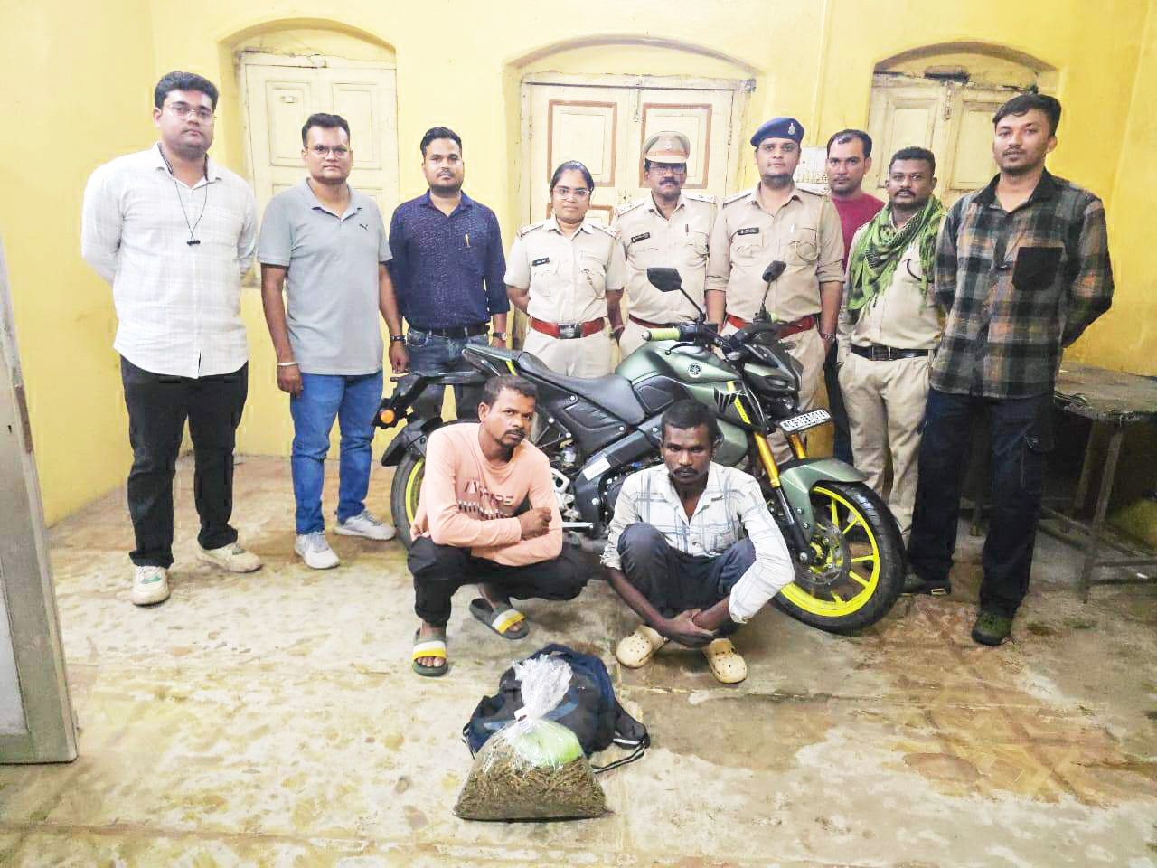 ओडिशा से गांजा तस्करी, दो युवक गिरफ्तार