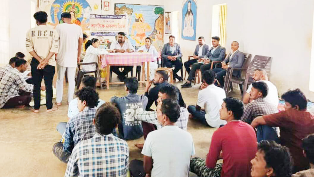 विश्व मानसिक स्वास्थ्य दिवस पर जिला जेल में स्वास्थ्य परीक्षण,  विधिक साक्षरता शिविर भी