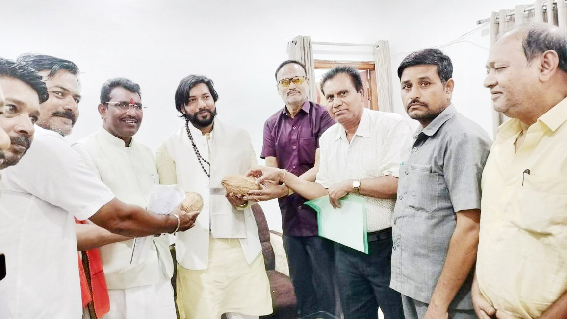 श्रमजीवी पत्रकार संघ ने मंत्री गुरू का किया सम्मान