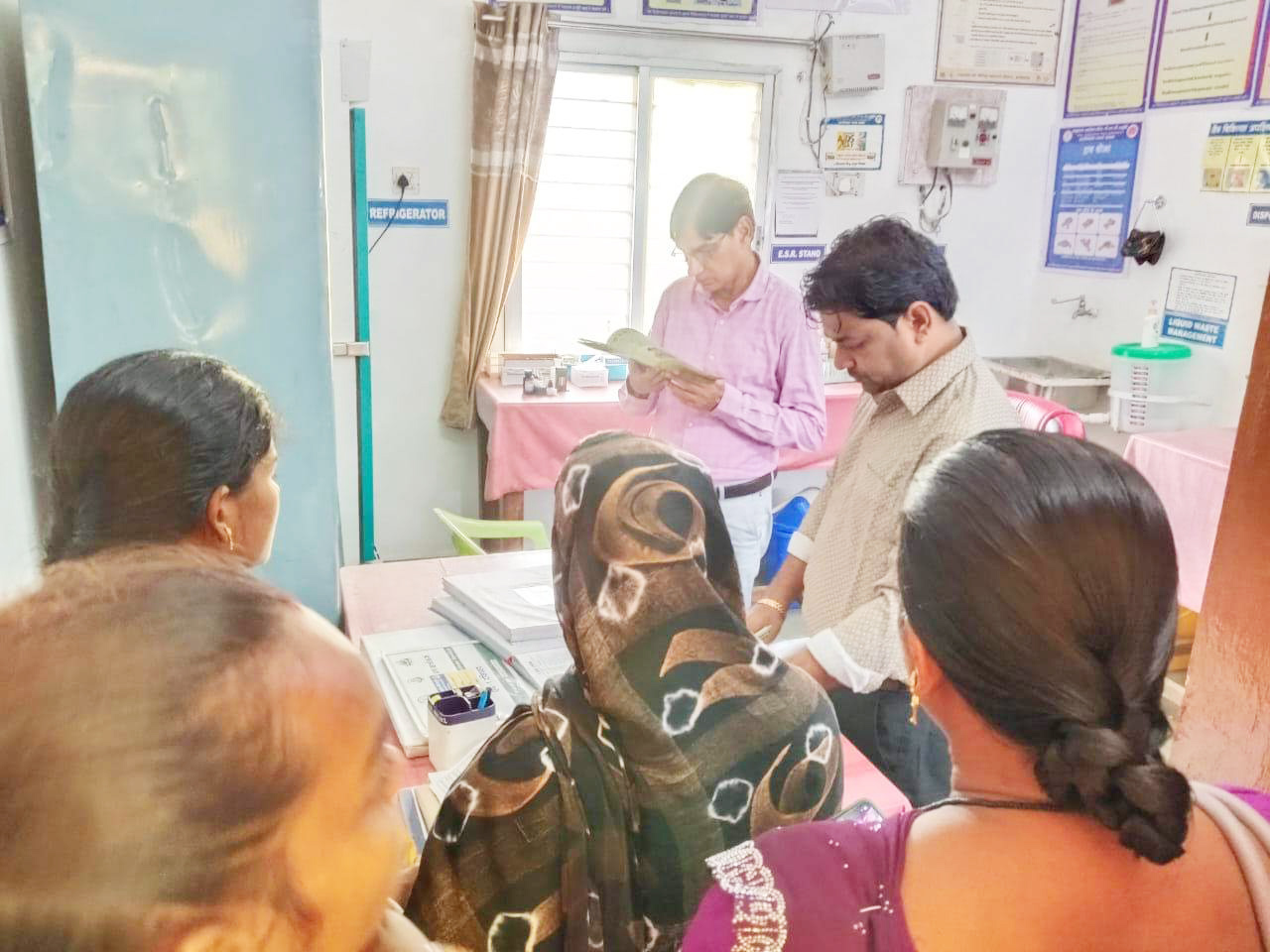 सीएमएचओ ने पीएचसी अर्जुनी में प्रधानमंत्री सुरक्षित मातृत्व अभियान का किया निरीक्षण