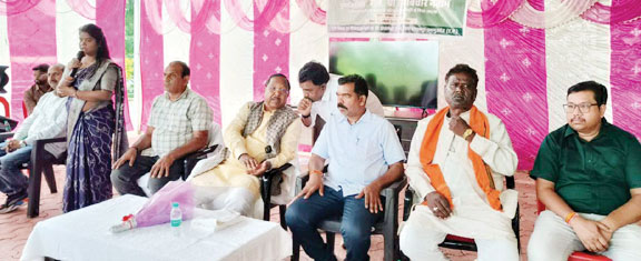 खरवार जनजाति को भारत सरकार के राजपत्र में शामिल करने की मांग