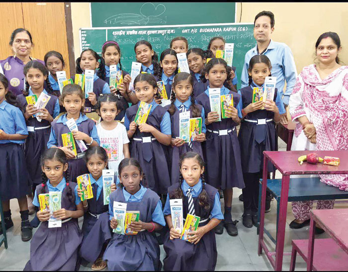 माना, डोमा दतरेंगा में चला बुलडोजर तोड़ी गई अवैध प्लाटिंग