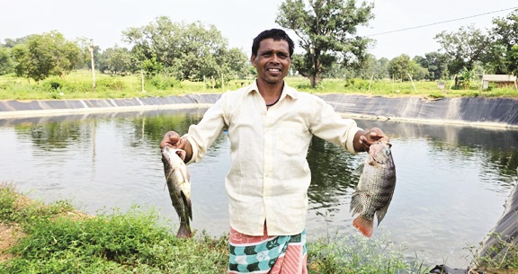 प्रधानमंत्री मत्स्य संपदा योजना से मदन राम बने आत्मनिर्भर किसान