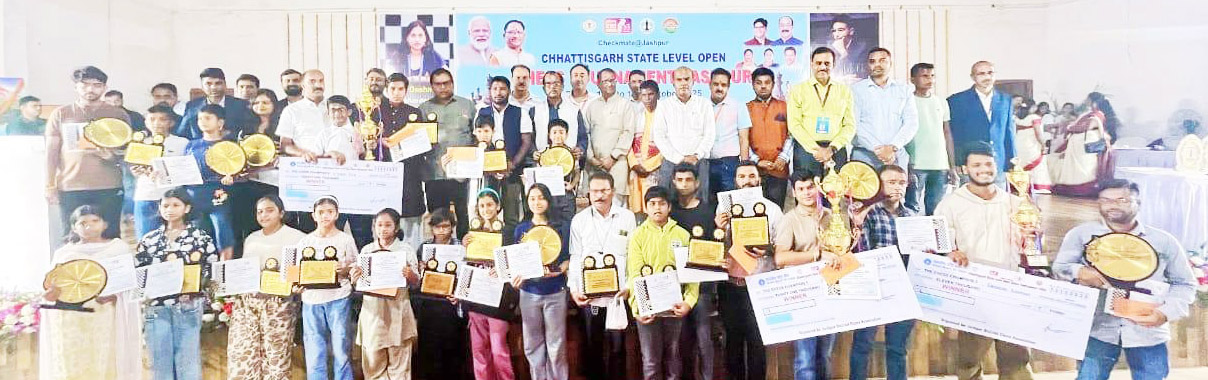 ओपन चेस टूर्नामेंट के स्पर्श खंडेलवाल बने ओवरऑल चैंपियन