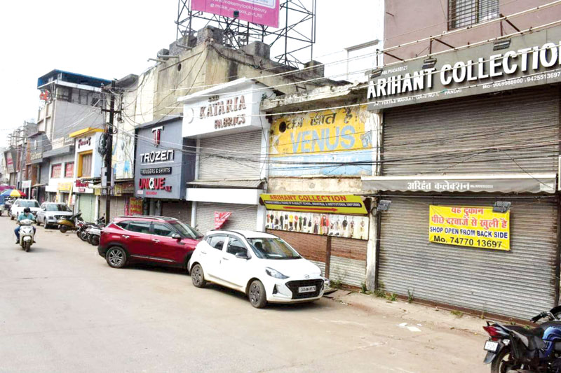 पंडरी कपड़ा मार्केट में दुकानों की दूसरी एंट्री  खुलवाने कारोबारी एक बार फिर सक्रिय