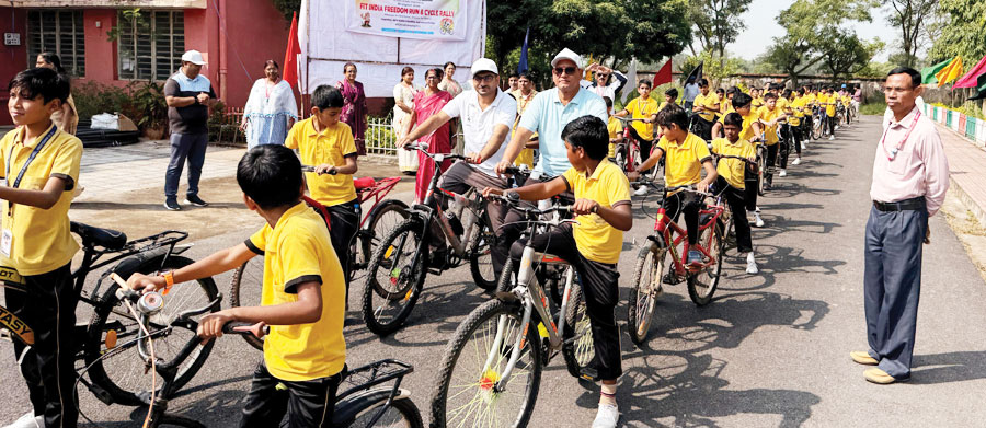 फिट इंडिया फ्रीडम रन 6.0: एसईसीएल भटगांव क्षेत्र में साइकिल रैली