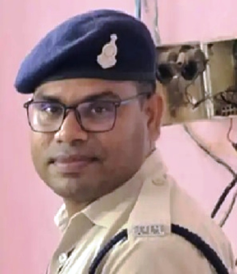 शराब कोचिए की पत्नी ने जमीन गिरवी रखकर दिए रुपये