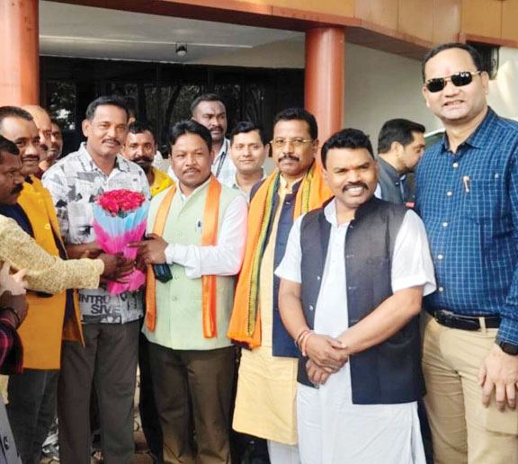 दिवाली से पहले एनएमडीसी कर्मियों के लंबित वेतन समझौता के लिए पहल