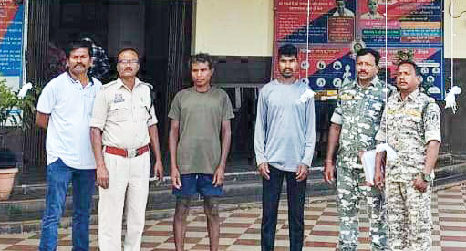 घर के आंगन में सो रहे ग्रामीण पर जानलेवा हमला, 2 आरोपी गिरफ्तार