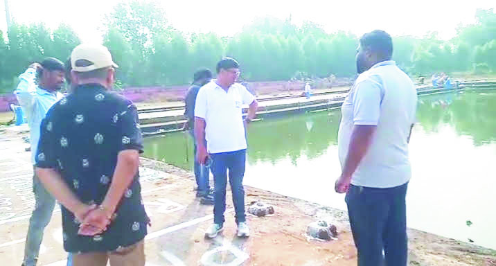 छठ के लिए तालाबों की सफाई का निरीक्षण