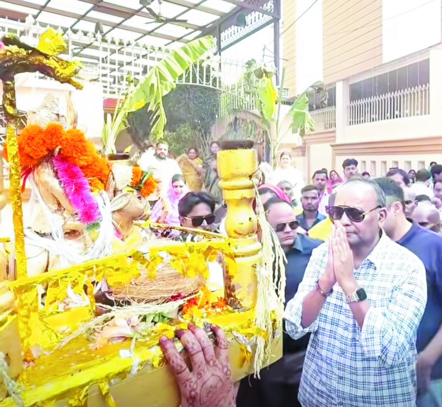 दो रोज मनी दिवाली, तीसरे दिन गौरी-गौरा का विसर्जन