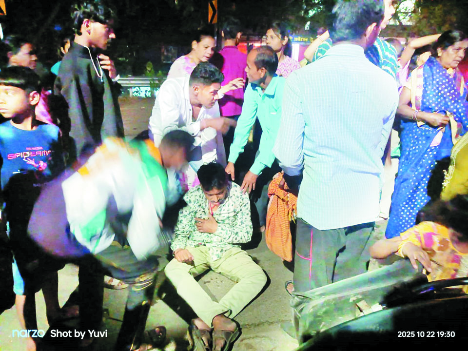 अज्ञात वाहन ने बाइक सवार को मारी टक्कर