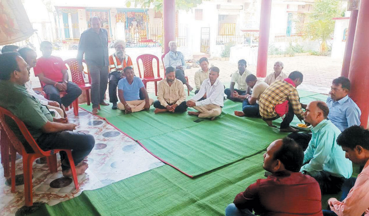 टिकुलिया में दीपावली मिलन