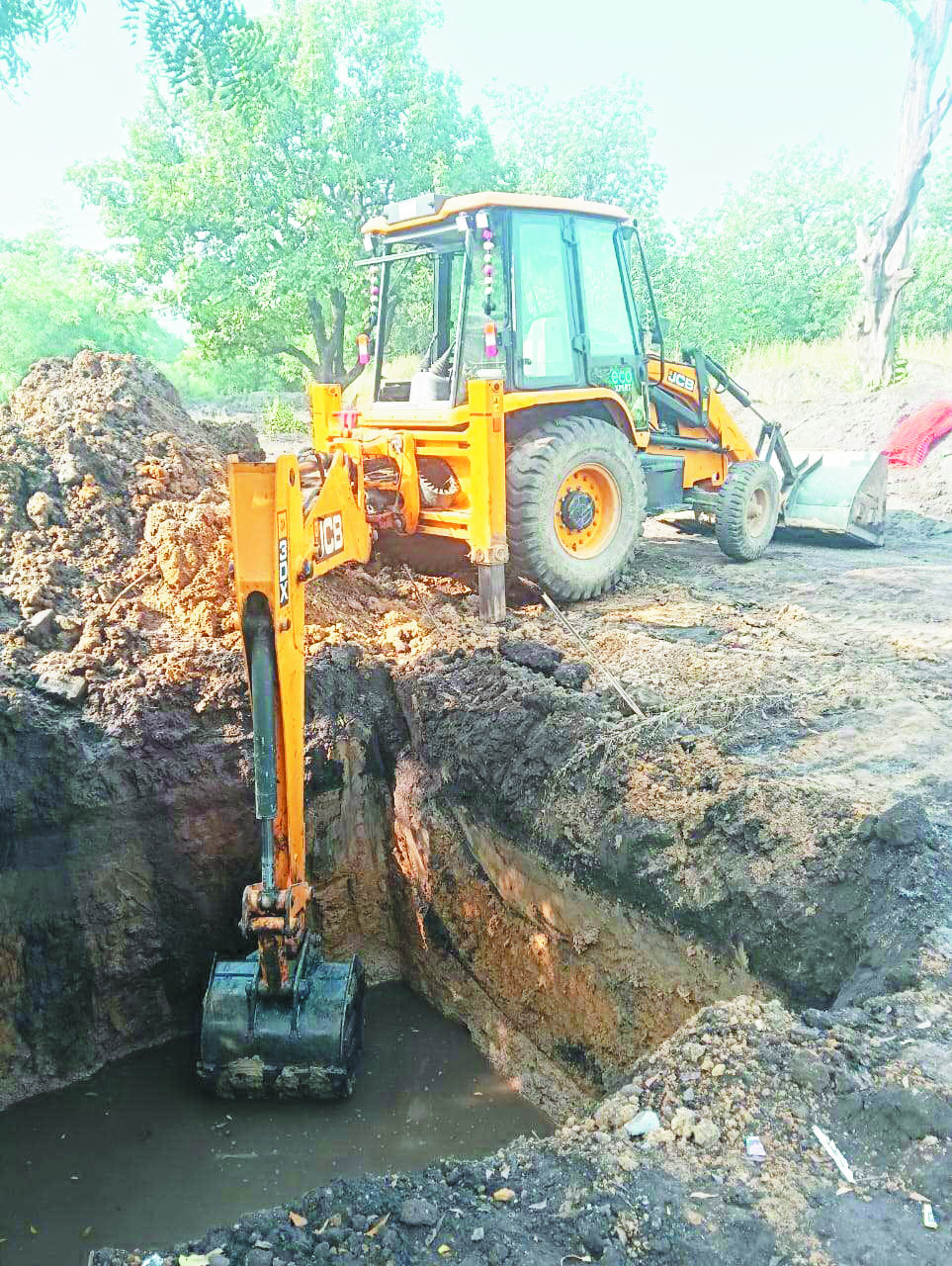 आदिवासियों की जमीन पर सहमति  के बिना टॉवर लगा रहा जिंदल