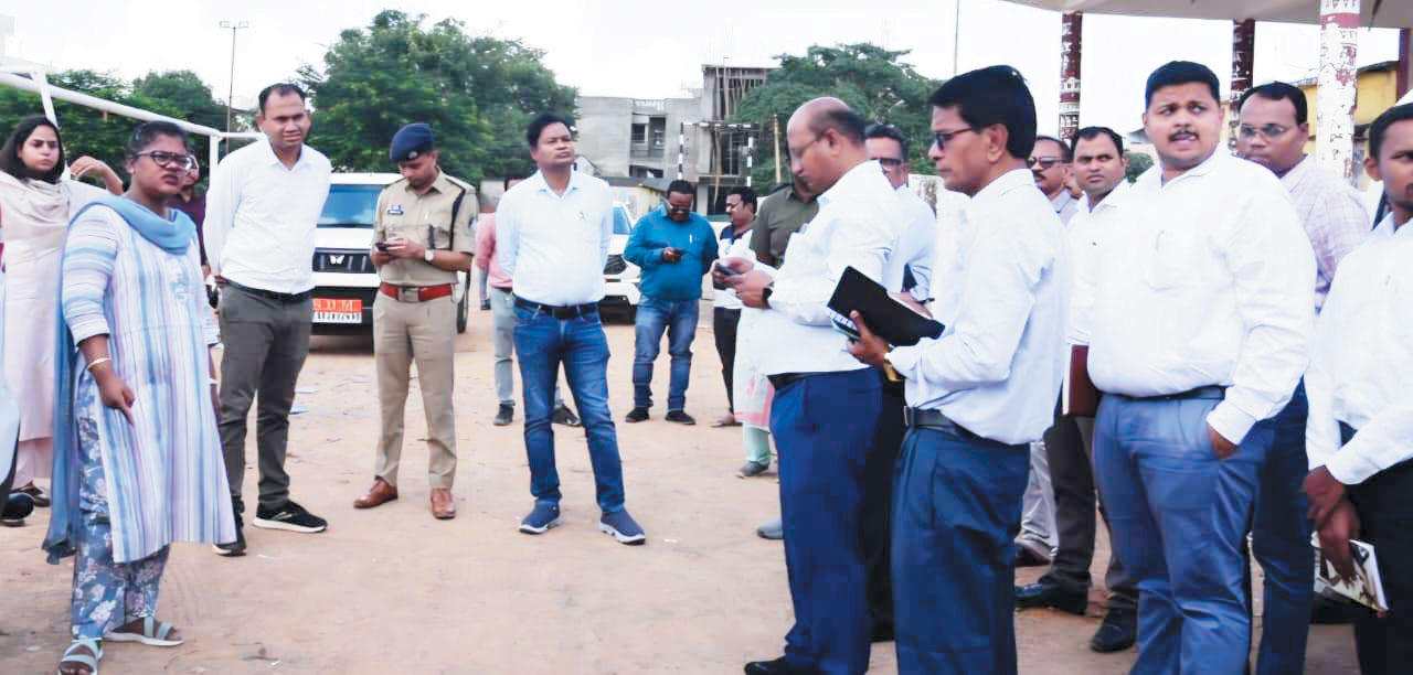 कलेक्टर ने राज्योत्सव की तैयारी को लेकर दिए निर्देश