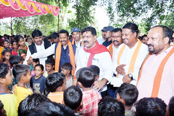 अब हर गांव होगा विकास का केंद्र- विजय शर्मा