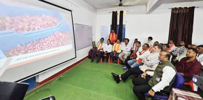 प्रधानमंत्री मोदी के विचारों से प्रेरणा लेकर राष्ट्र सेवा का संकल्प मजबूत करें - किरण सिंह देव