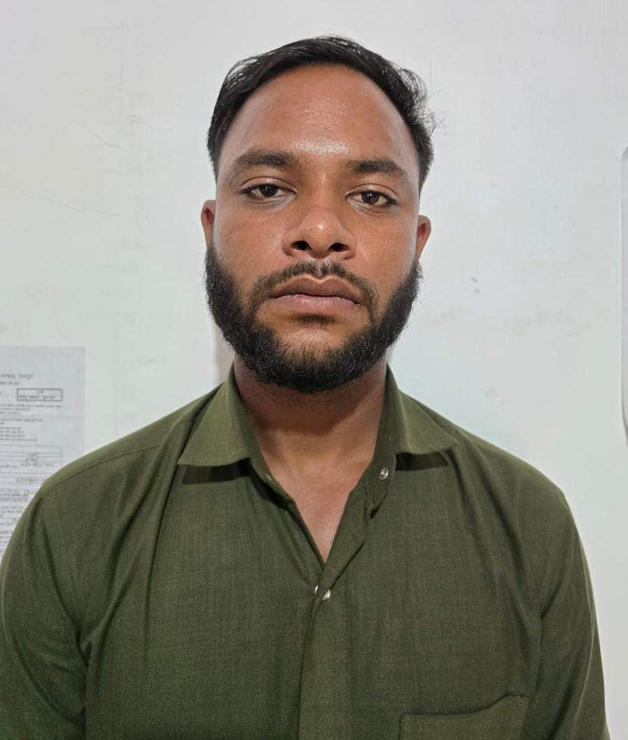 पति पर प्राणघातक हमला,  आरोपी प्रेमी एमपी से गिरफ्तार