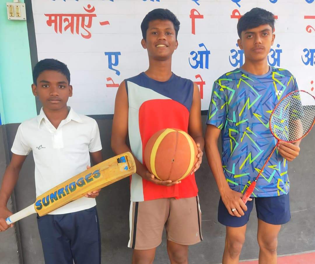 कोंडागांव के विद्यार्थी स्कूल स्टेट गेम्स के लिए सरगुजा रवाना