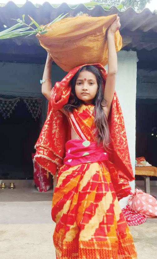 6 साल की बच्ची ने रखा छठ व्रत