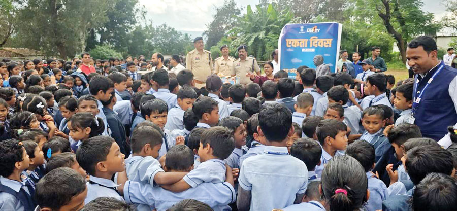 एकता दौड़ व विभिन्न जागरूकता कार्यक्रम