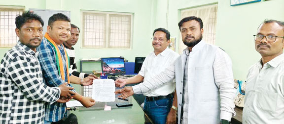 पेयजल संकट, युवा कांग्रेस ने सौंपा ज्ञापन