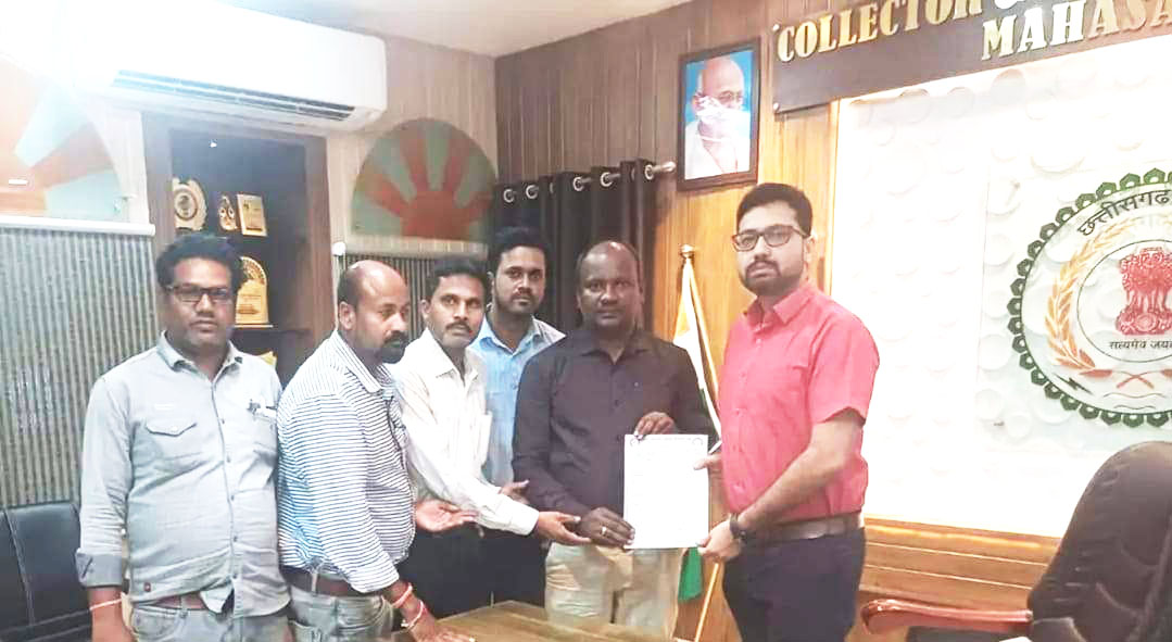 पंचायत सचिव पर मनमानी का आरोप,  पंचों ने दी सामूहिक इस्तीफे की चेतावनी