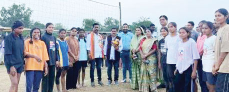 बस्तर ओलंपिक समापन समारोह में विधायक विनायक  हुए शामिल