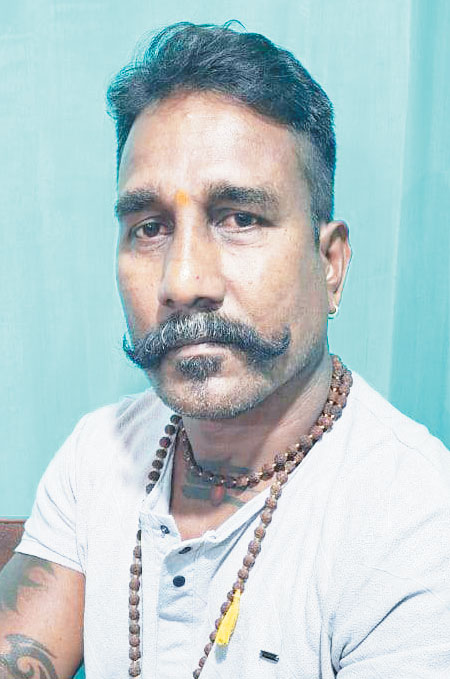 सांप दिखने पर सर्पमित्र से करें संपर्क