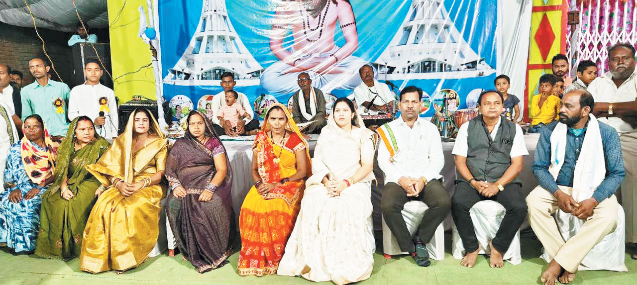 गुरु घासीदास जयंती में शामिल हुईं विधायक उत्तरी जांगड़े
