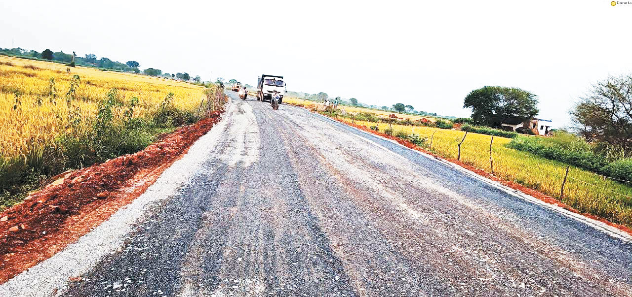 कबीरधाम में सडक़ निर्माण कार्यों में आई तेजी