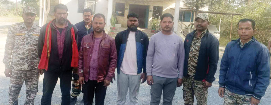 क्रशर प्लांट के  दो कर्मियों को बंधक बना पिटाई, 4 आरोपी गिरफ्तार