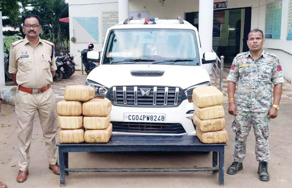 गांजा तस्करी के लिए गाड़ी  में लिखवाया पुलिस