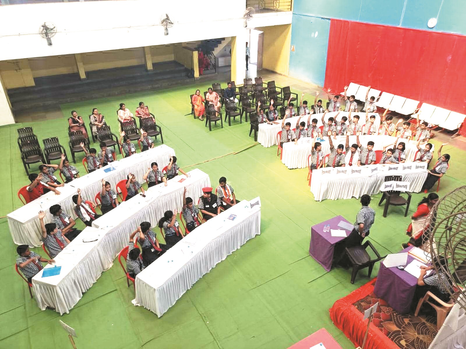 युगांतर में मॉक पार्लियामेंट का प्रभावी आयोजन