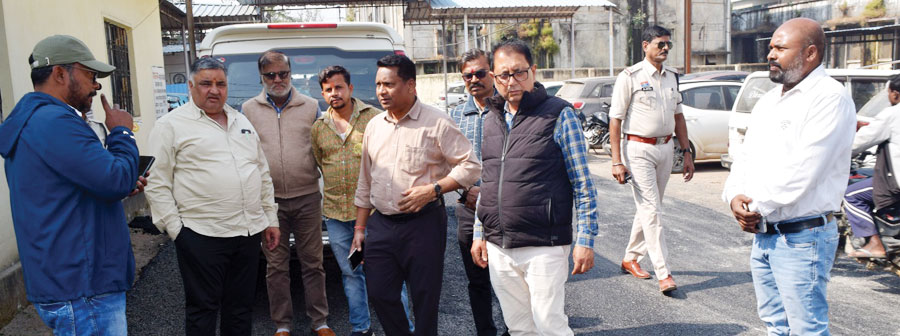 पर्यटन मंत्री राजेश अग्रवाल ने सडक़ निर्माण कार्यों का किया निरीक्षण