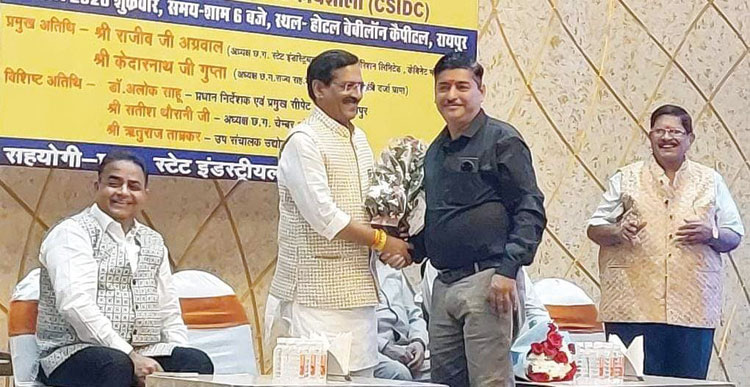 प्लास्टिक निर्माता ई मार्केट प्लस से  जुड़ कर डिजिटल मार्केटिंग करें