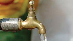 निगम के नलों से बदबूदार पानी आ रहा, लोग बीमारियों की शिकायत कर रहे