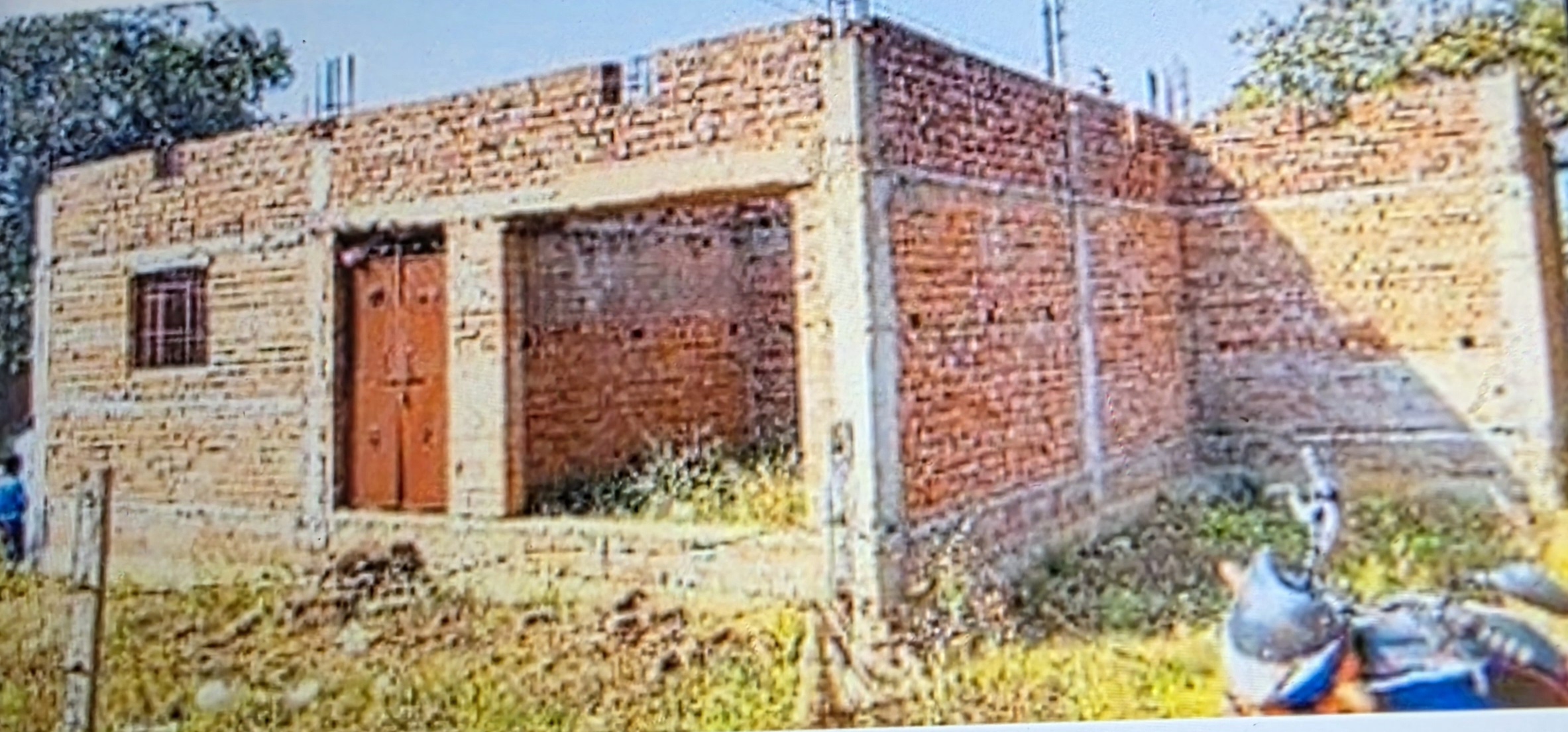 निर्माणाधीन मकान के सेप्टिक टैंक में मिली सड़ी-गली लाश